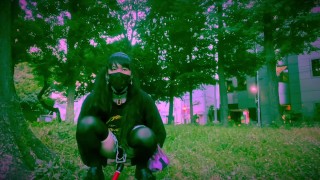 昼間の公園で電流とイラマスクとバイブ